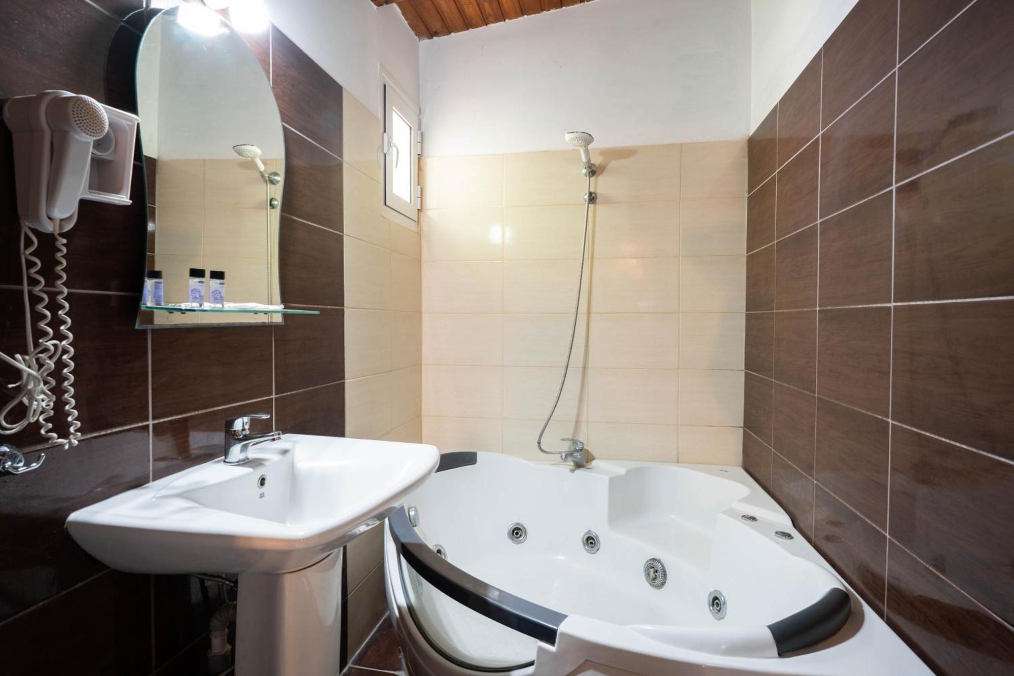 Kipos Resort Néa Péramos Zewnętrze zdjęcie